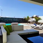 Victoria فيلة *